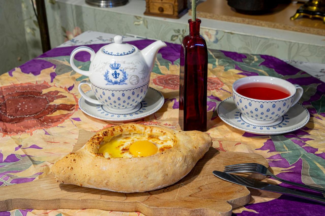 Tatin - Hotel & Cafe In Mtsʼkhetʼa 외부 사진